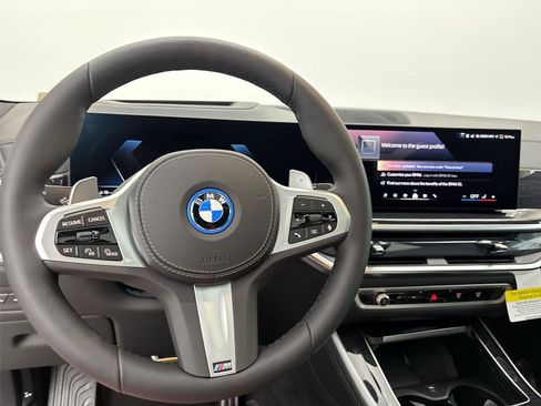 New 2026 BMW X5 xDrive50e w/ M Sport Package AWD/4WD image 22