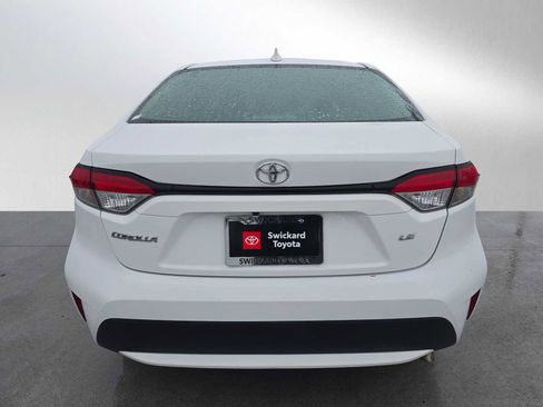 Used 2022 Toyota Corolla LE FWD image 4