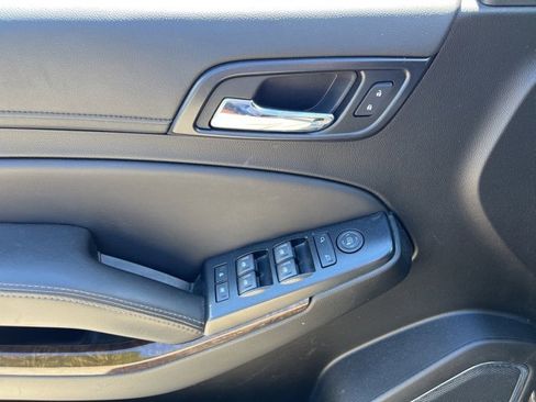 Used 2020 Chevrolet Suburban LS w/ Max Trailering Package image 11