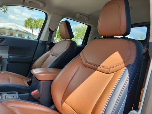 Used 2024 Ford Maverick Lariat image 30