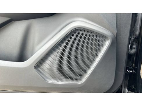 Certified 2025 Chevrolet Equinox EV LT FWD image 27