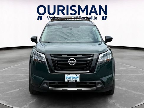 Used 2023 Nissan Pathfinder SL w/ Black Appearance Package AWD/4WD image 8