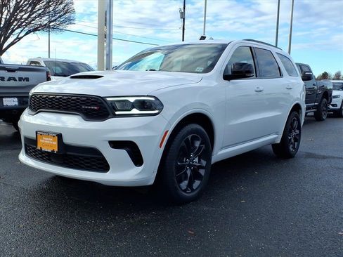 Certified 2024 Dodge Durango GT image 3