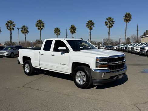 Used 2018 Chevrolet Silverado 1500 LT w/ All Star Edition image 2