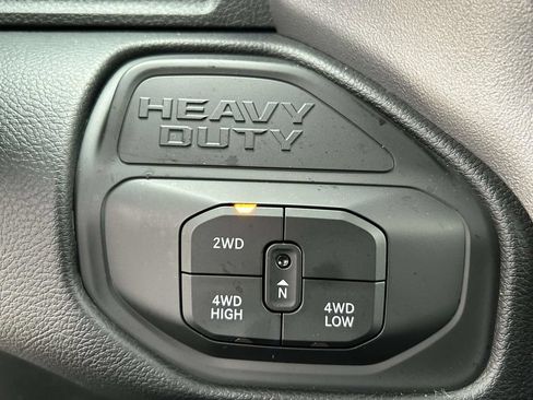 Used 2026 RAM 2500 Big Horn AWD/4WD image 28