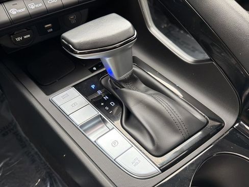 Used 2024 Hyundai Elantra SEL w/ Convenience Package image 31