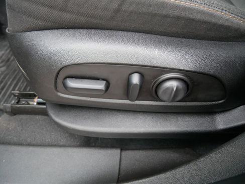 Used 2019 Chevrolet Equinox LT image 14