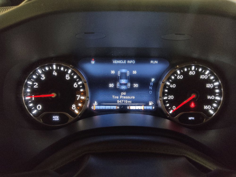 Used 2021 Jeep Renegade Latitude FWD image 23