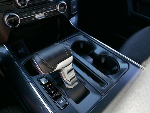 Certified 2022 Ford F150 XLT w/ Equipment Group 302A High image 27