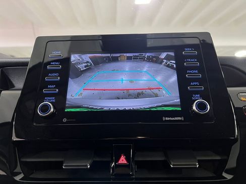 Used 2022 Toyota Camry SE image 30