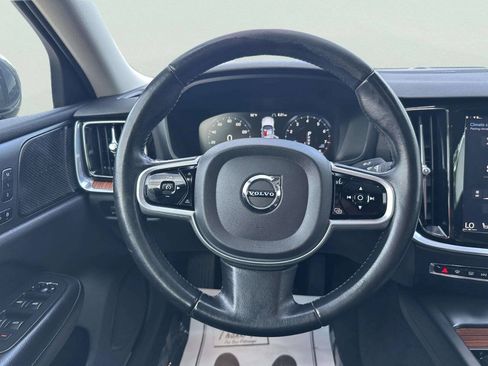 Used 2019 Volvo S60 T6 Momentum w/ Multimedia Package AWD/4WD image 21