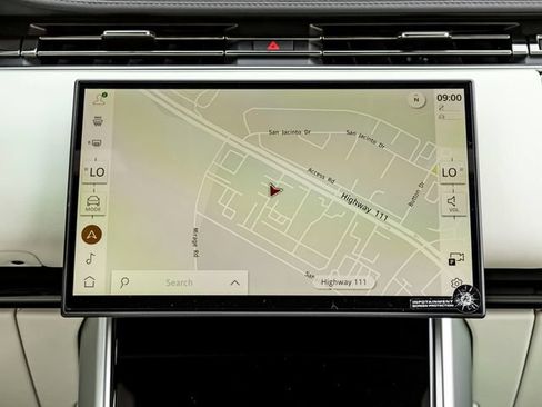 New 2026 Land Rover Range Rover Long Wheelbase SE AWD/4WD image 22