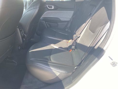 Certified 2022 Jeep Compass Latitude image 18