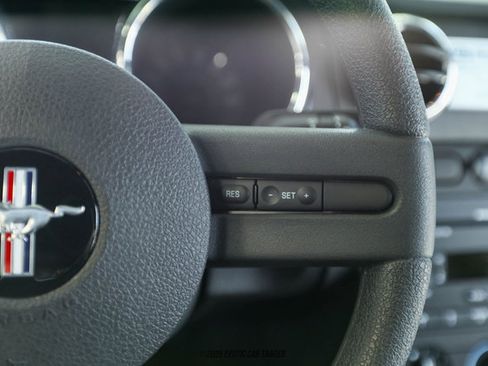 Used 2007 Ford Mustang GT RWD image 36