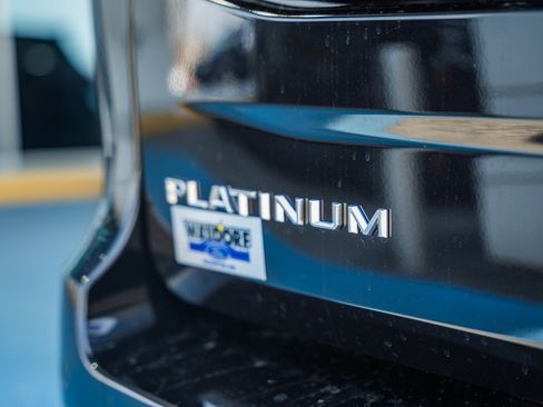 New 2026 Ford Expedition Max Platinum image 9