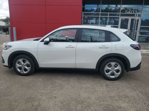Used 2024 Honda HR-V LX image 3