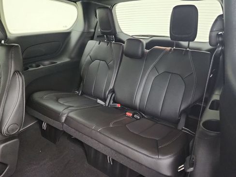 New 2027 Chrysler Pacifica LX FWD image 29