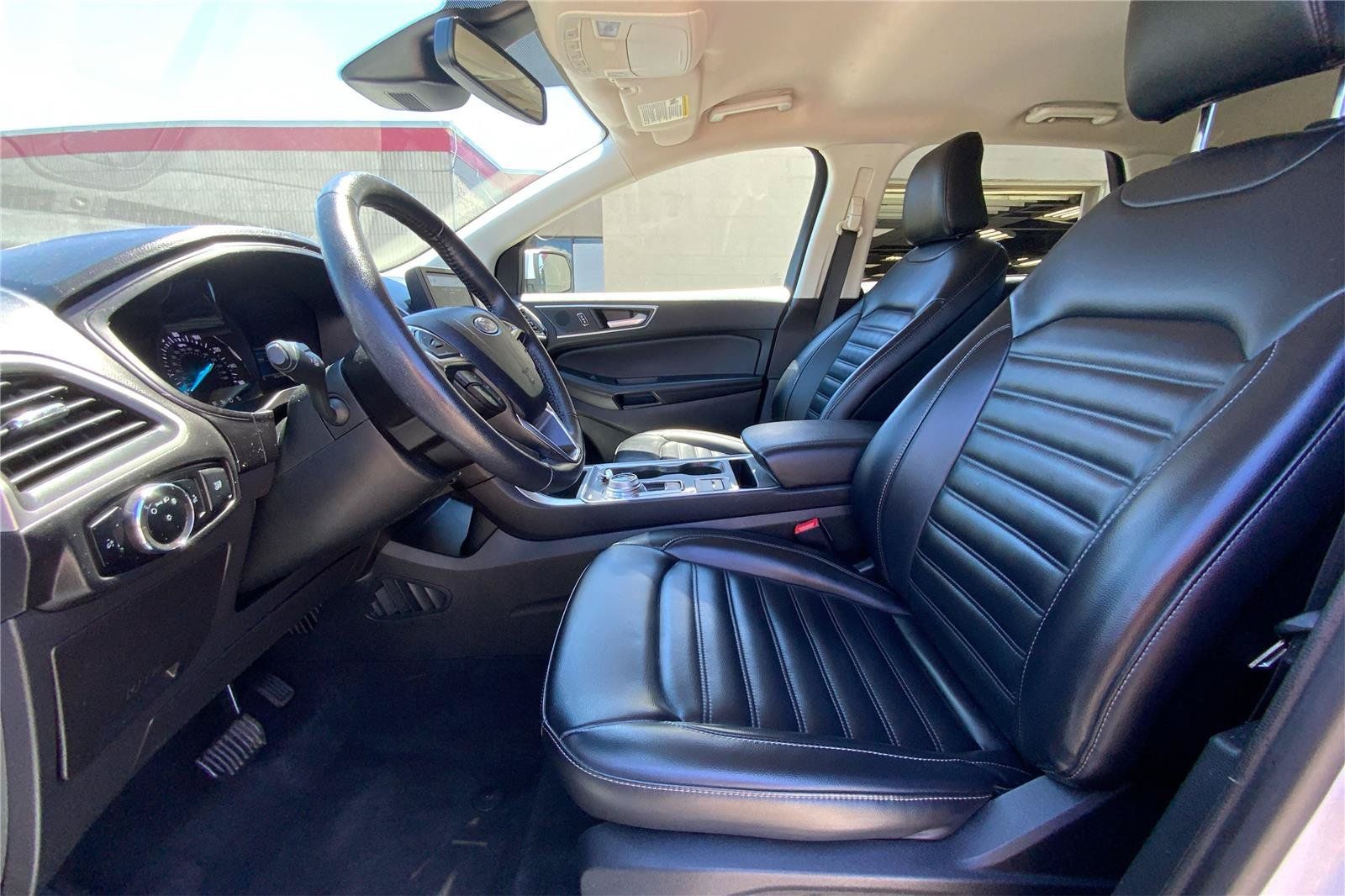 Used 2024 Ford Edge SEL AWD/4WD image 10