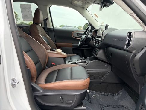 Certified 2025 Ford Bronco Sport Outer Banks w/ Outer Banks Tech Package+ AWD/4WD image 29