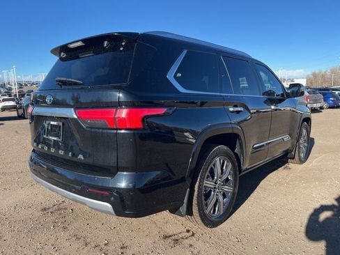 Used 2023 Toyota Sequoia Capstone image 6