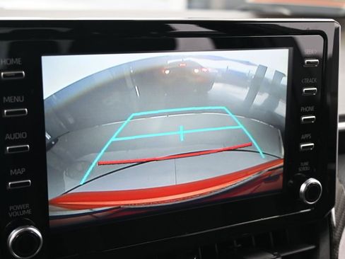 Used 2020 Toyota Corolla LE image 22