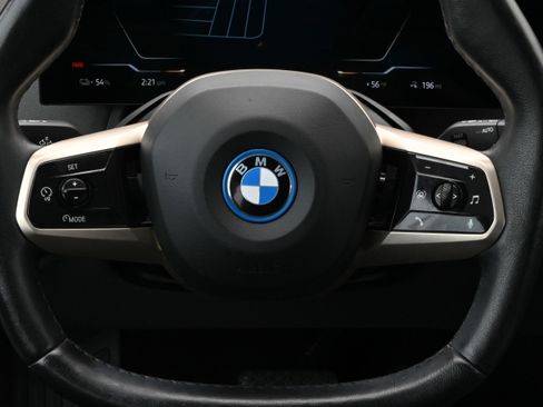 Certified 2024 BMW iX xDrive50 w/ Premium Package AWD/4WD image 30