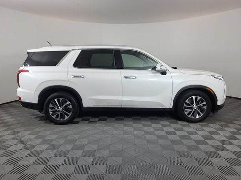 Used 2020 Hyundai Palisade SEL w/ Winter Weather Package AWD/4WD image 2