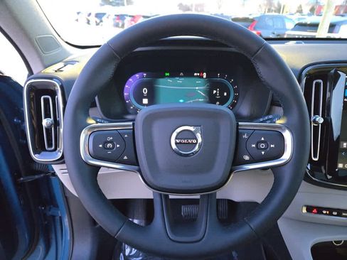 Used 2023 Volvo XC40 B5 Plus w/ Climate Package image 13