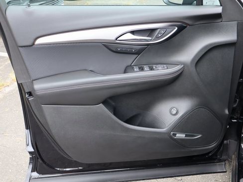 New 2025 Buick Envision Sport Touring image 9