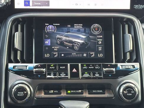 Used 2024 Lexus LX 600 4WD w/ Ultra Luxury Package image 27
