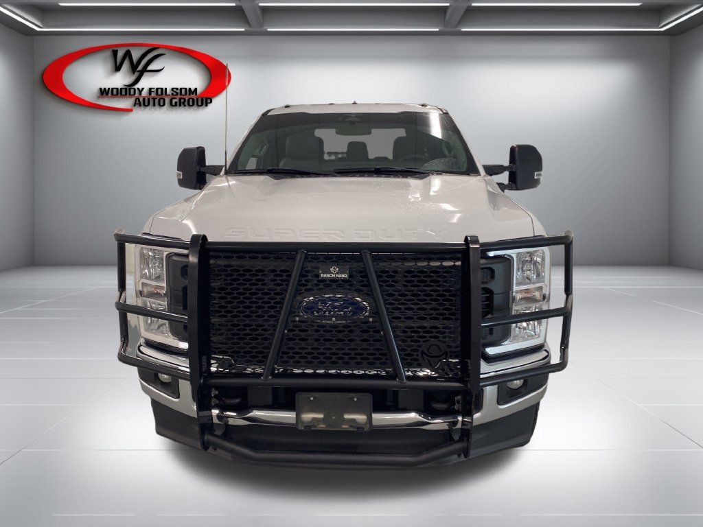 Used 2023 Ford F350 XL w/ FX4 Off-Road Package AWD/4WD image 2
