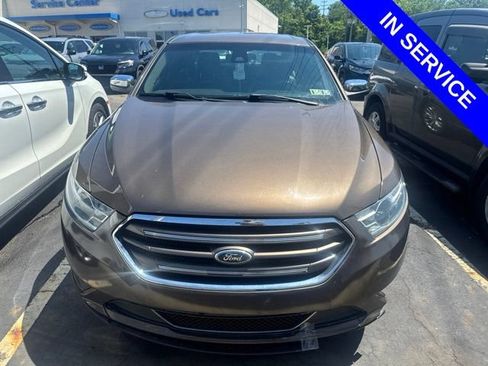 Used 2015 Ford Taurus Limited w/ Equipment Group 301A FWD image 2