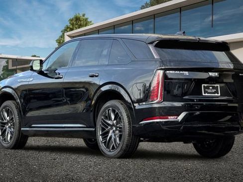 New 2026 Cadillac Escalade IQ Sport 1 w/ LPO, ONYX Package image 6