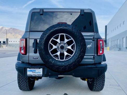 Used 2025 Ford Bronco Badlands image 6