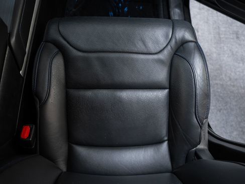 Used 2023 Toyota Tundra Platinum image 38