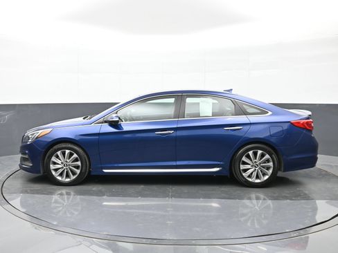 Used 2017 Hyundai Sonata Sport w/ Value Edition Package 02 FWD image 9