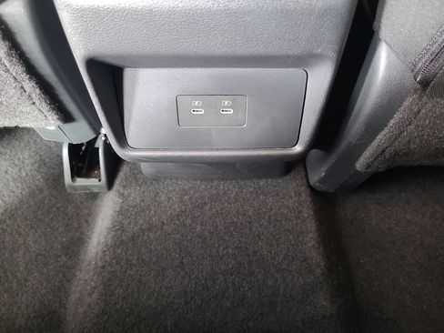 Used 2025 Nissan Rogue SV FWD image 16