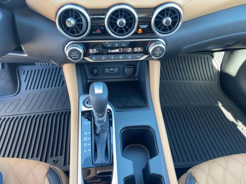 New 2025 Nissan Sentra SV w/ SV Premium Package image 19