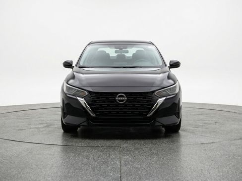 Used 2025 Nissan Sentra SV image 2