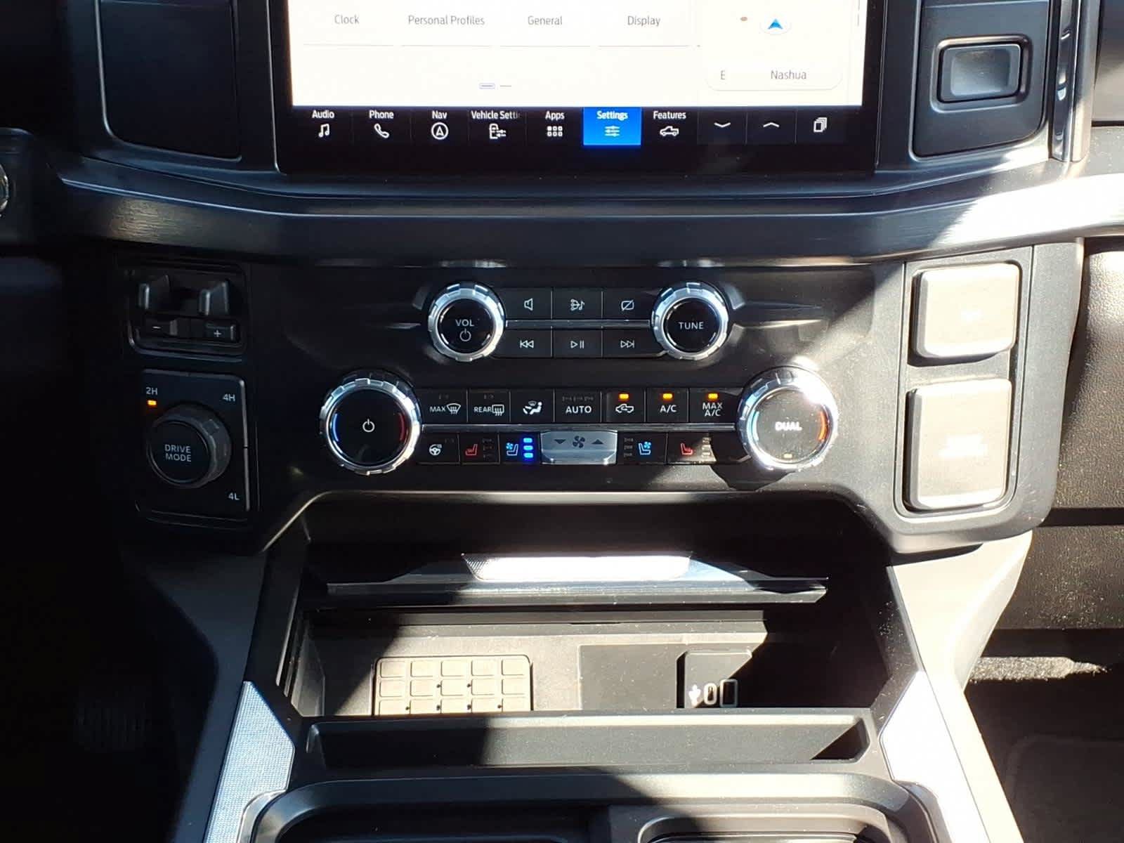 Used 2024 Ford F250 Lariat AWD/4WD image 25