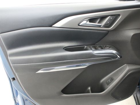 Certified 2026 Chevrolet Traverse LT FWD image 22