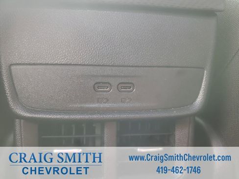 Used 2025 Chevrolet Equinox LT image 30