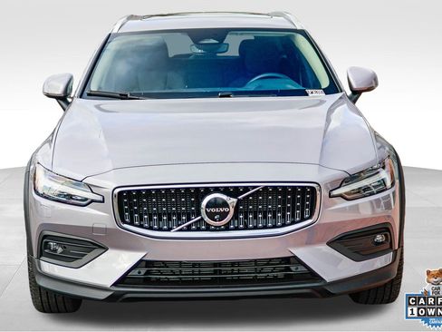 Certified 2026 Volvo V60 B5 Cross Country Plus w/ Climate Package image 2