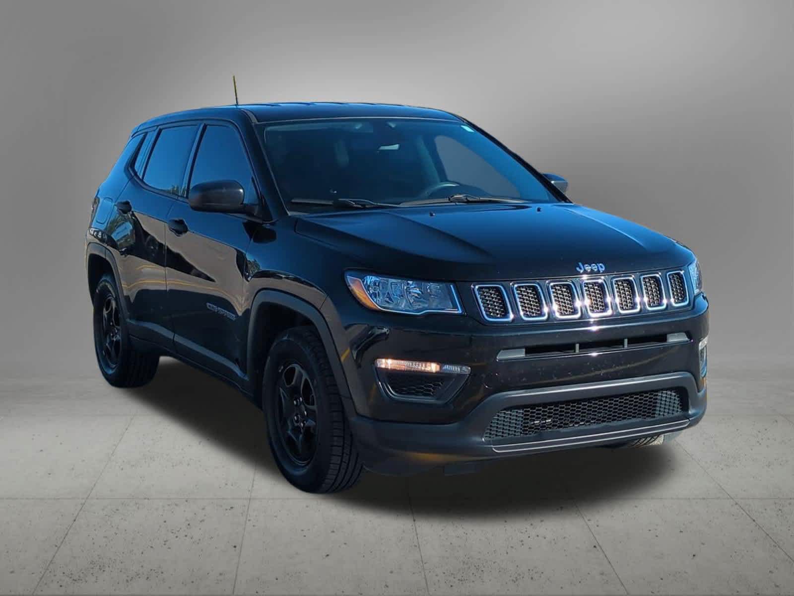 Used 2018 Jeep Compass Sport FWD image 8