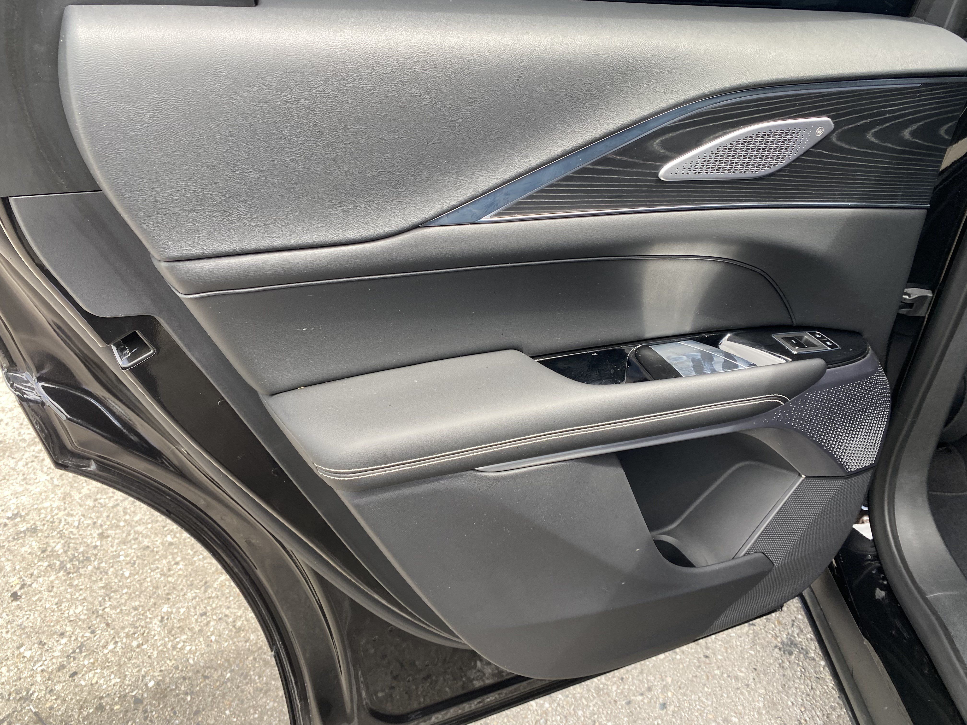 Used 2024 Cadillac Lyriq Luxury RWD image 18