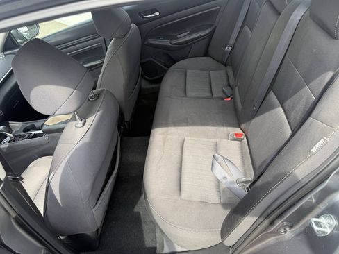Used 2019 Nissan Altima 2.5 S FWD image 15