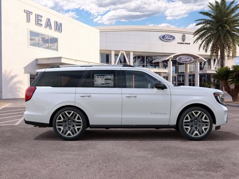 New 2027 Ford Expedition Platinum w/ Platinum Ultimate Package AWD/4WD image 5