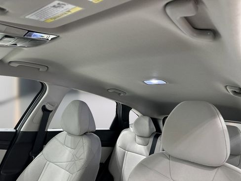 Certified 2025 Hyundai Tucson SE FWD image 16