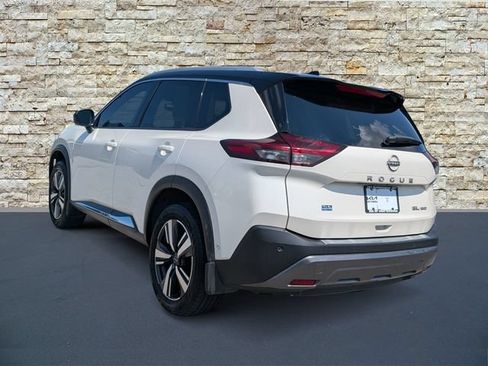 Used 2023 Nissan Rogue SL w/ SL Premium Package AWD/4WD image 4