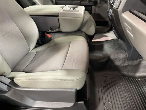 Used 2022 Ford F350 XL w/ Power Equipment Group image 13